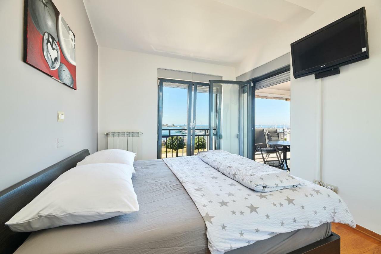 Apartment Bellavista Sea View Umag Bagian luar foto